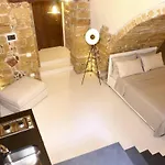 Loft Porto Salvo * Чефалу