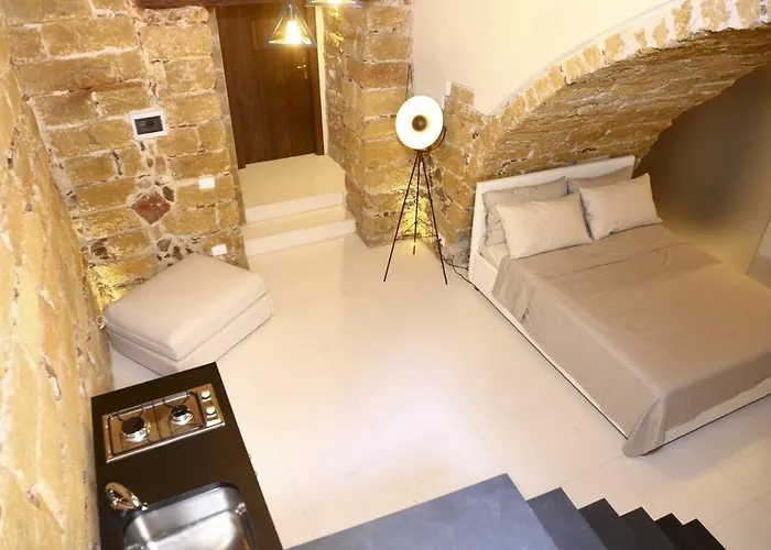 Loft Porto Salvo * Чефалу